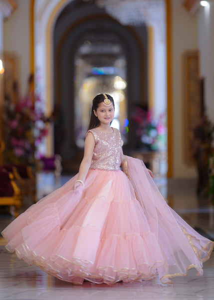 Seerat LAADLI girls dark green zari cotton lehenga choli - Full View
Detailed cut-work on Seerat LAADLI zari cotton choli
Voluminous multi-layered net lehenga in dark green by Seerat